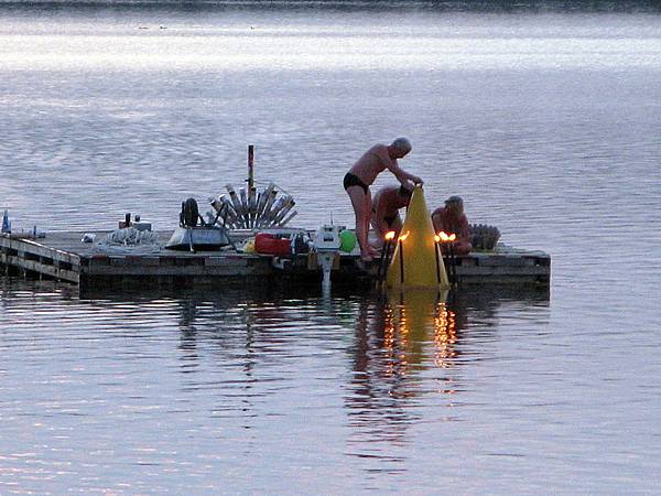 Vorbereitungen f�r das Feuerwerk